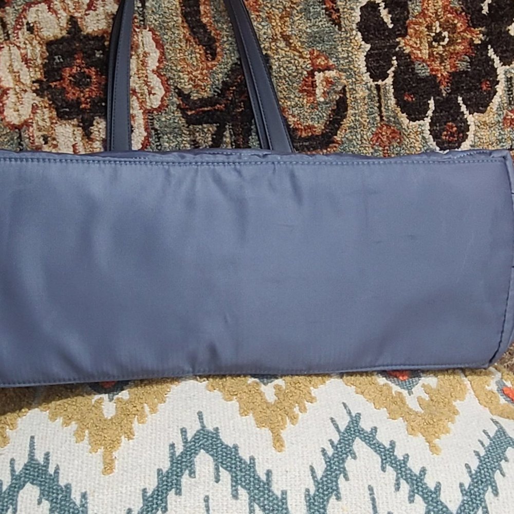 *Host Pick!!!* A New Day Striped Quilted Tote Handbag Blue - Picture 11 of 11